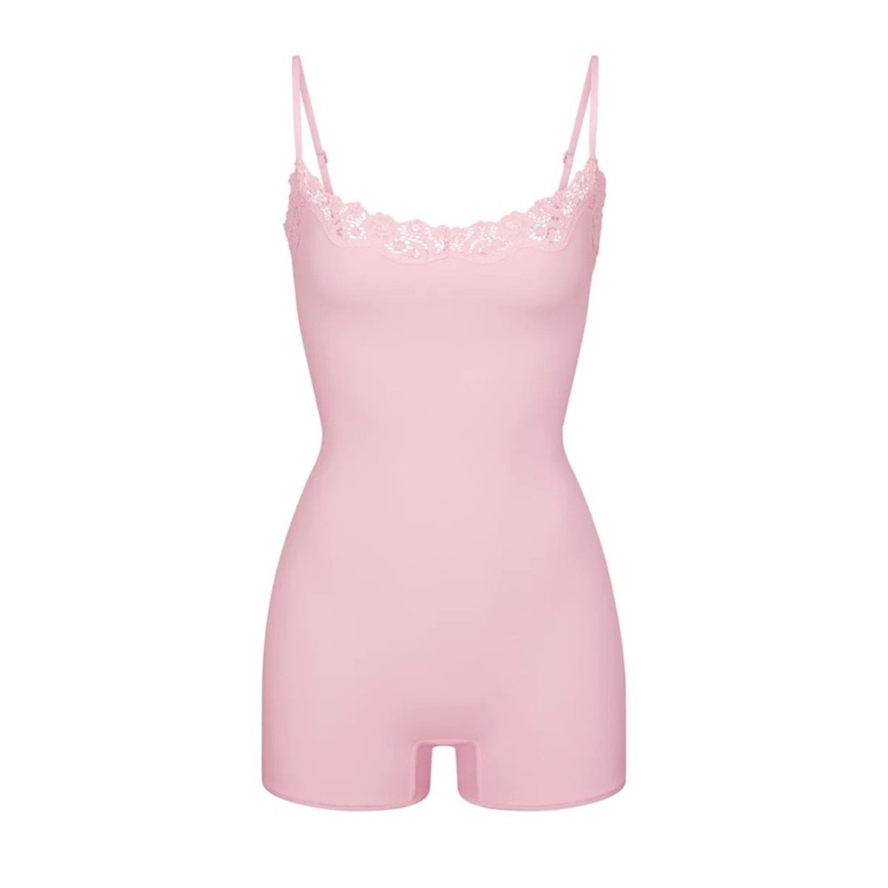 NEW…. SKIMS Pink Lace Trim romper Bodysuit 4X